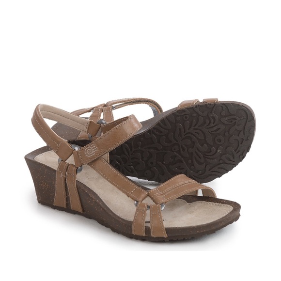 Teva Shoes - TEVA Ventura Strappy Wedge Sandal